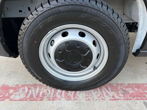 New 2026 Ford Transit 250 148 Medium Roof w/ Load Area Protection Package image 23