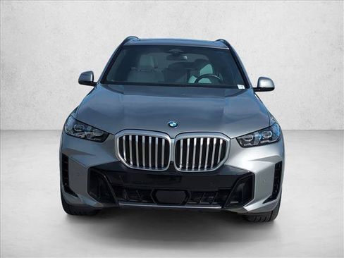 Used 2026 BMW X5 xDrive40i w/ M Sport Package AWD/4WD image 2