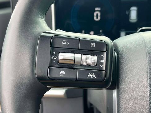 Certified 2025 Hyundai Santa Fe SEL image 20