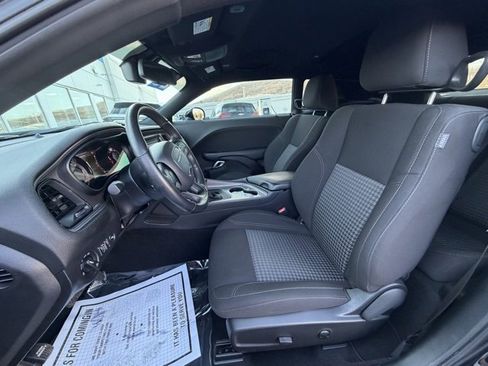 Used 2023 Dodge Challenger SXT w/ Blacktop Package image 31