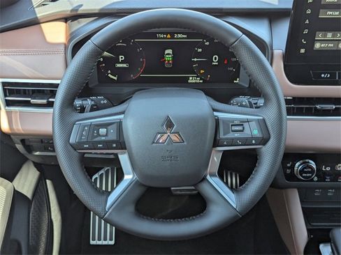 New 2025 Mitsubishi Outlander SEL image 18