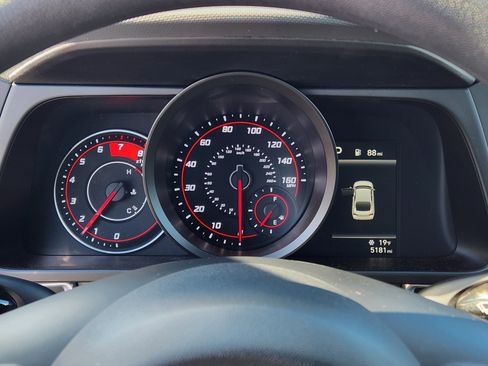 Certified 2023 Hyundai Elantra SEL image 20