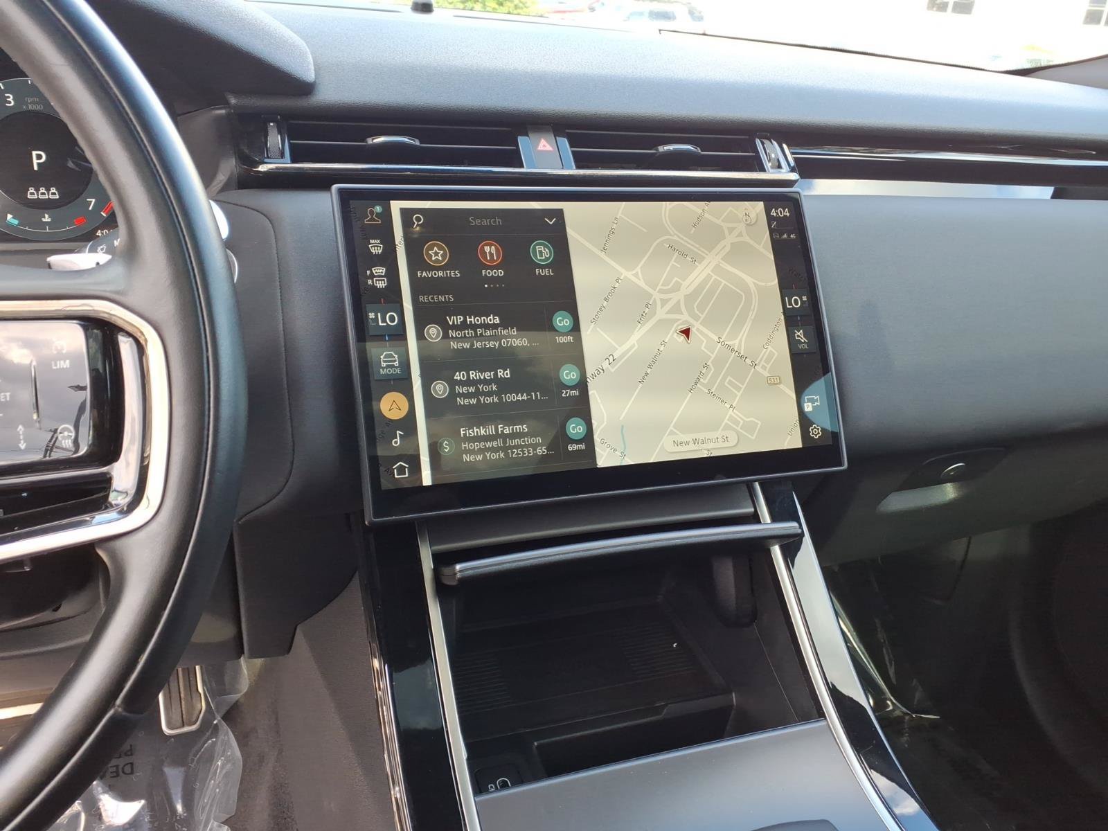 Used 2025 Land Rover Range Rover Velar Dynamic SE AWD/4WD image 18