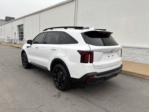 Used 2024 Kia Sorento SX image 11