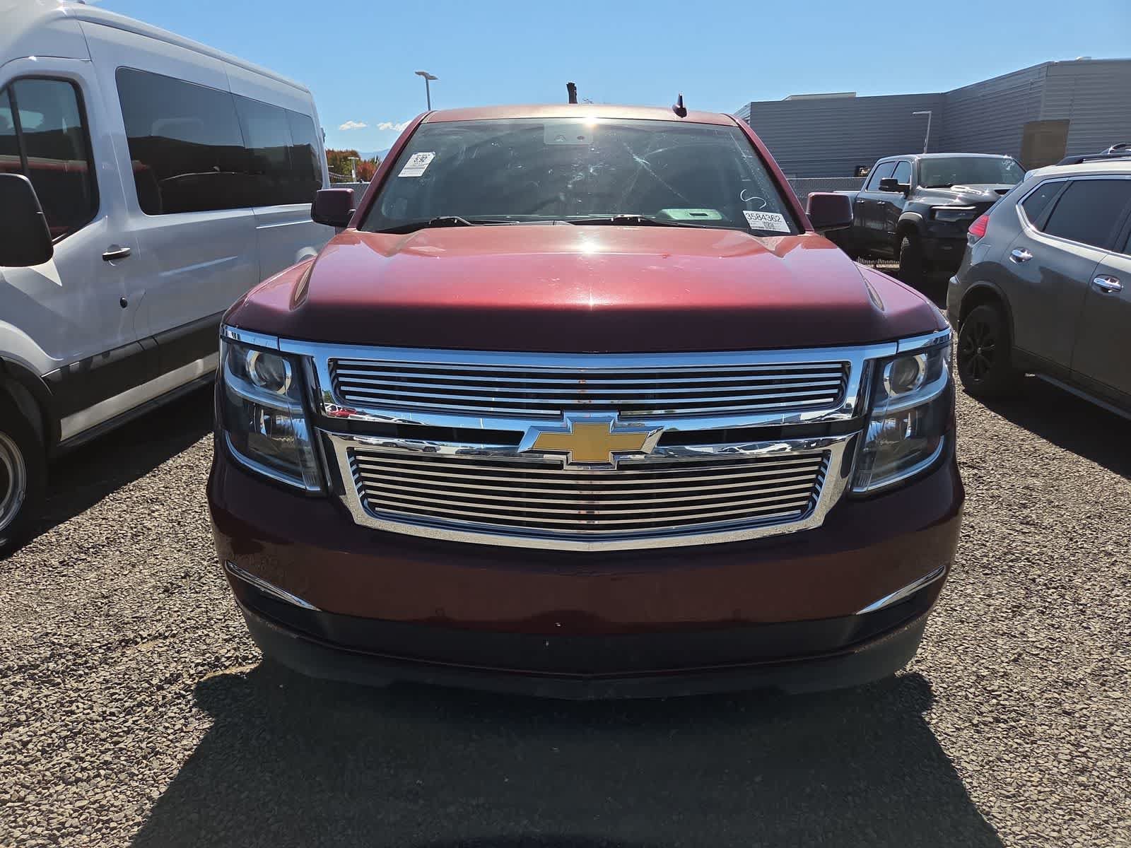 Used 2017 Chevrolet Suburban LT w/ Luxury Package RWD image 5
