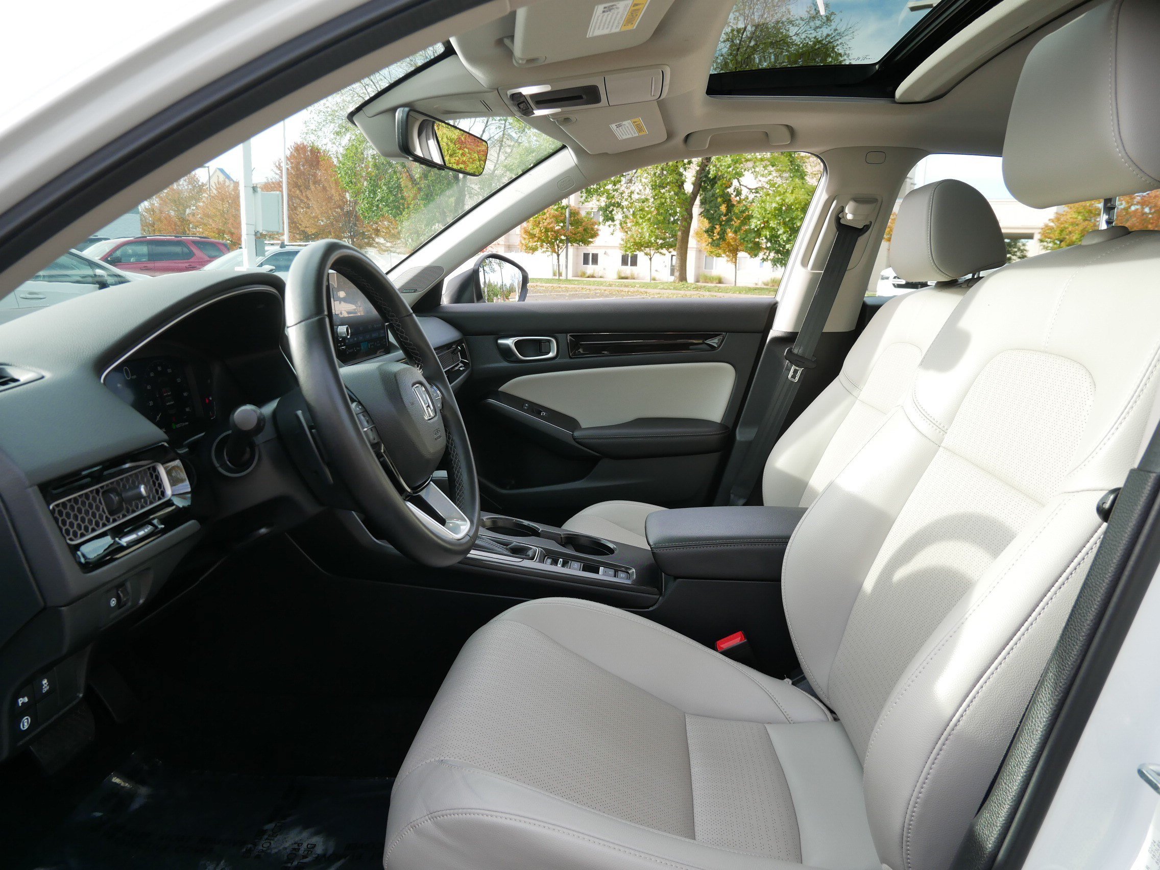 Used 2024 Honda Civic Touring image 21