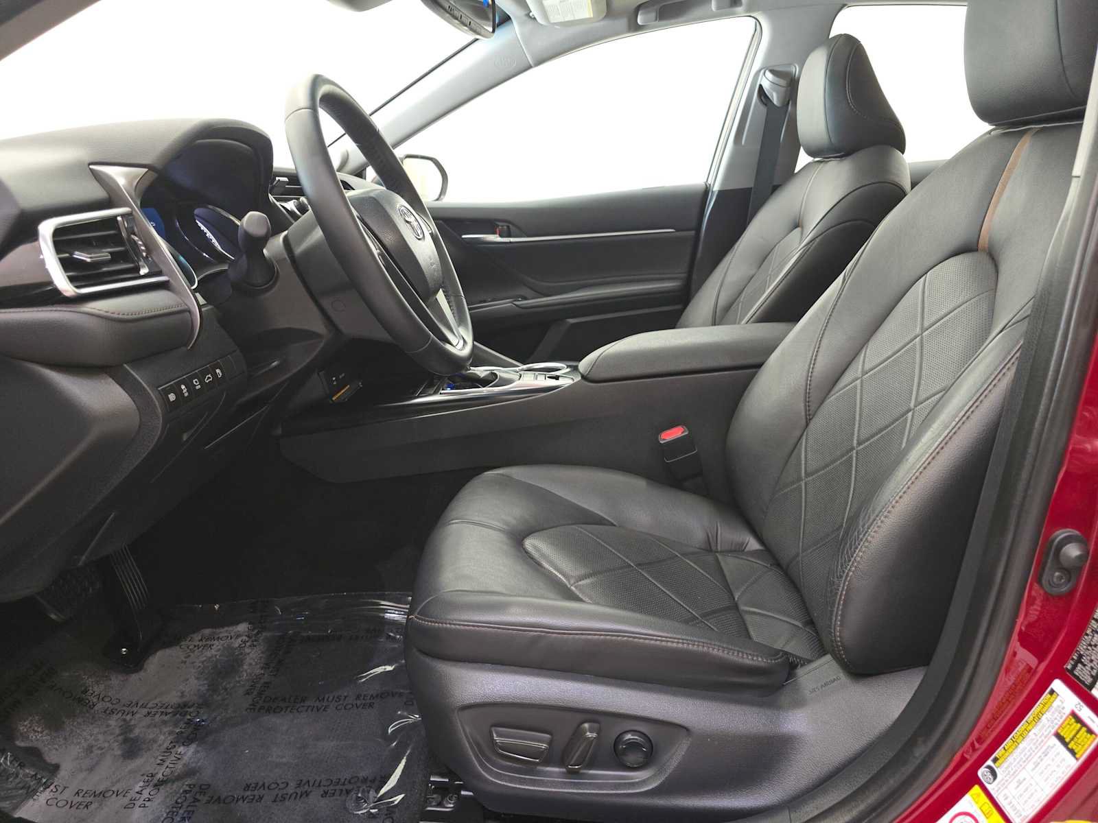 Used 2018 Toyota Camry XLE w/ Audio Package FWD image 23