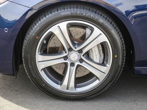 Used 2017 Mercedes-Benz E 400 E 400 image 9