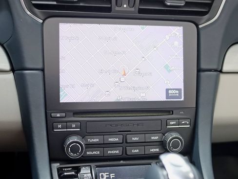 Used 2018 Porsche 911 Carrera image 19