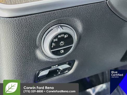 Used 2022 Mercedes-Benz C 300 Sedan image 13