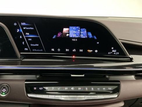 Certified 2024 Cadillac Escalade ESV Sport Platinum image 17