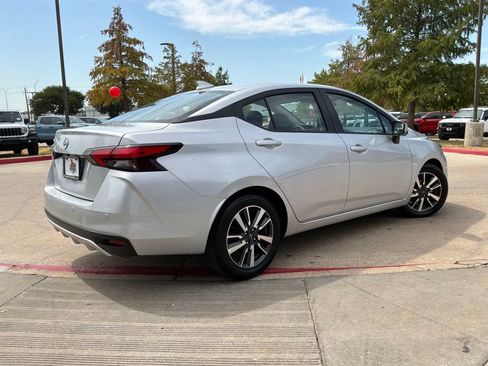 Used 2025 Nissan Versa SV FWD image 6