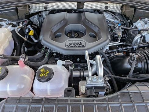 Used 2022 Jeep Grand Cherokee Limited 4xe image 33