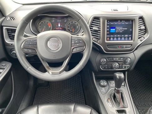 Used 2022 Jeep Cherokee Trailhawk w/ Comfort/Convenience Group image 8