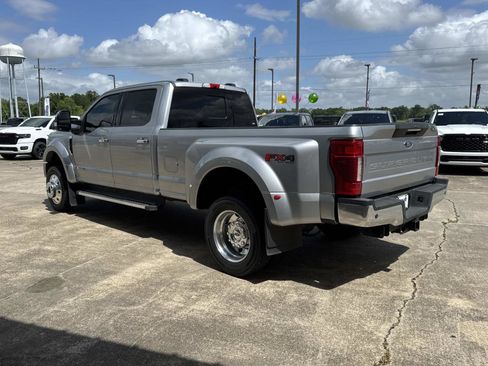 Used 2022 Ford F450 Lariat w/ Lariat Ultimate Package image 5