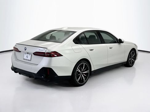 New 2027 BMW 530i xDrive w/ M Sport Package AWD/4WD image 5