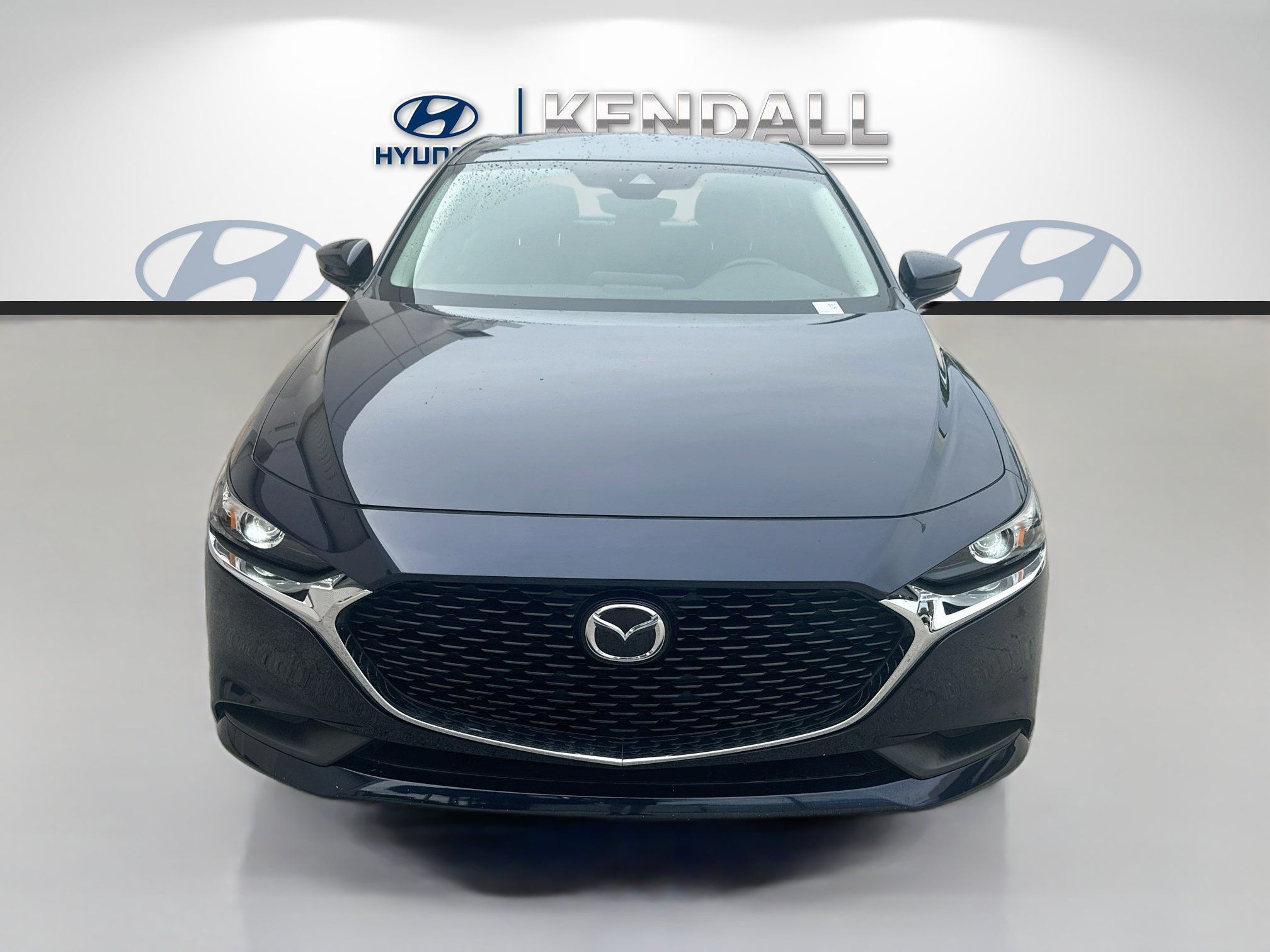 Used 2020 MAZDA MAZDA3 Sedan w/ Select Package FWD image 2