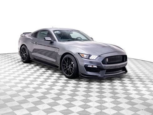 Used 2020 Ford Mustang Shelby GT350 w/ Technology Package RWD image 10