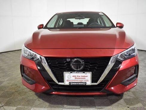 Used 2021 Nissan Sentra SV image 2