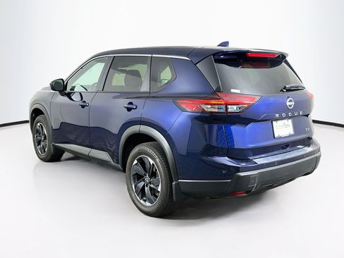 Used 2024 Nissan Rogue SV FWD image 5