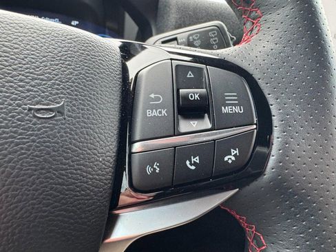 Used 2025 Ford Explorer ST image 17