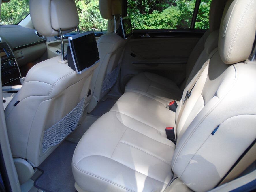 Used 2012 Mercedes-Benz GL 450 4MATIC image 11