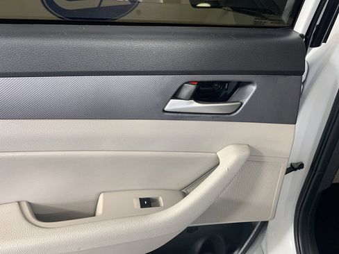 Used 2018 Hyundai Sonata SEL w/ Tech Package 02 image 31