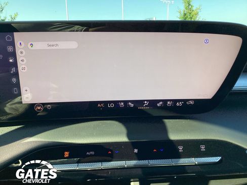 Used 2025 Buick Enclave Avenir w/ Super Cruise Package AWD/4WD image 21