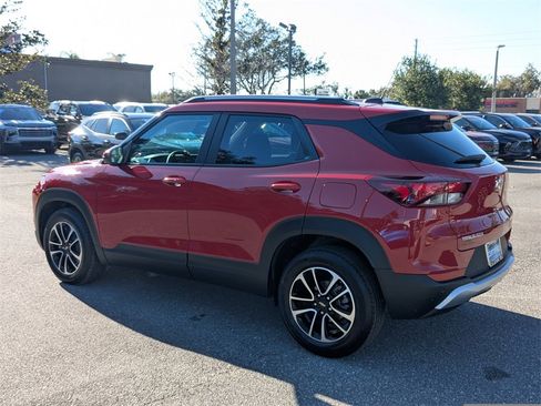 Certified 2026 Chevrolet TrailBlazer LT w/ Driver Confidence Package image 5