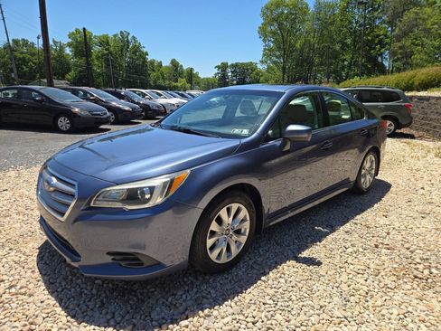 Used 2016 Subaru Legacy 2.5i Premium w/ Popular Package #2 AWD/4WD image 3