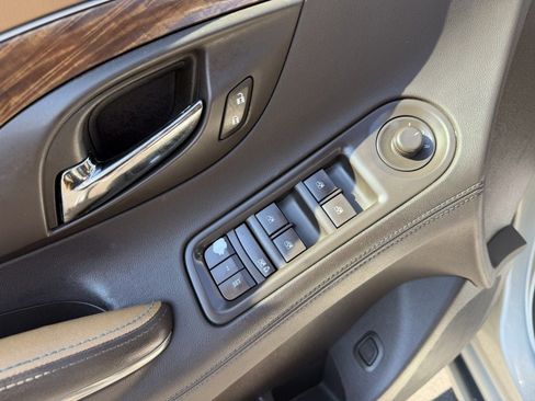 Used 2014 Buick LaCrosse Leather w/ Driver Confidence Package FWD image 9