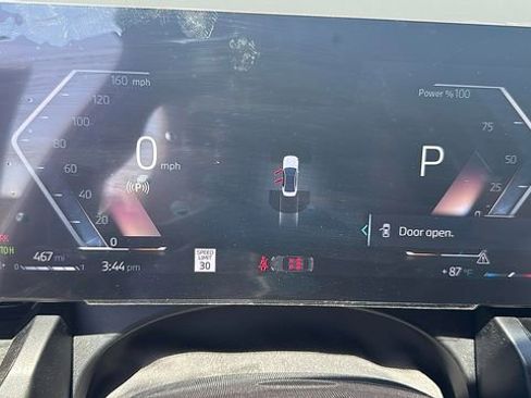 Certified 2025 BMW 530i xDrive AWD/4WD image 12