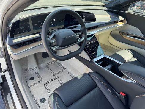 Used 2024 Lucid Air Touring AWD/4WD image 15
