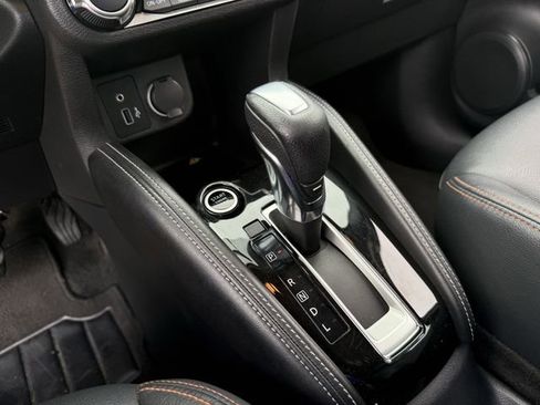 Used 2019 Nissan Kicks SR w/ SR Premium Package FWD image 20