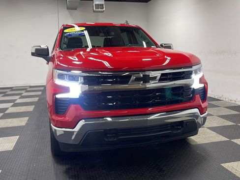 Used 2022 Chevrolet Silverado 1500 LT w/ LPO, Dark Essentials Package AWD/4WD image 23