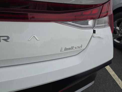 New 2026 Hyundai Elantra Limited w/ Cargo Package image 8
