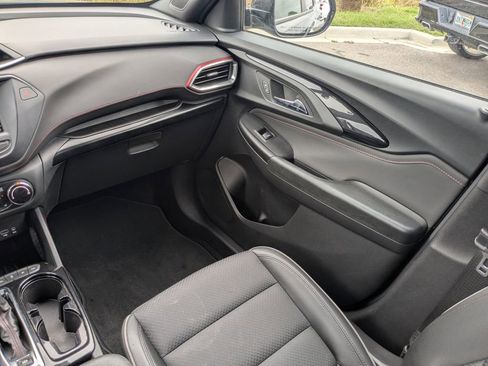 Used 2021 Chevrolet TrailBlazer RS AWD/4WD image 18
