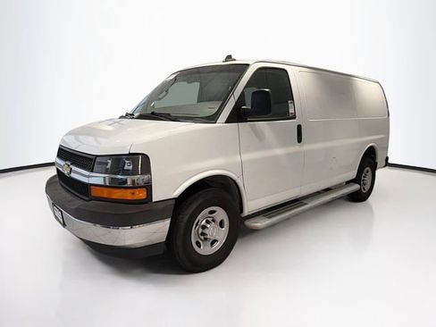 Used 2022 Chevrolet Express 2500 w/ Driver Convenience Package image 3