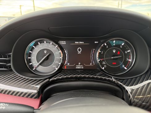 Used 2022 Maserati Quattroporte Modena Q4 image 15