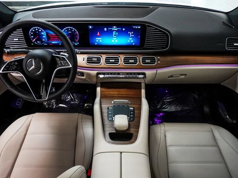 Used 2025 Mercedes-Benz GLE 450 4MATIC Coupe w/ Night Package image 12