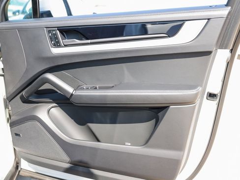New 2025 Porsche Cayenne S image 26