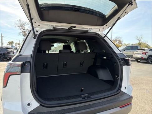 New 2026 Chevrolet Equinox LT w/ Safety and Technology Package FWD image 12