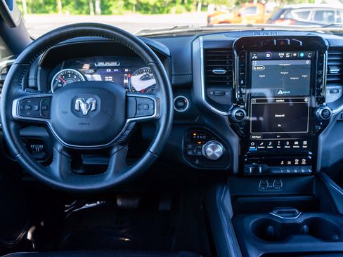 Used 2023 RAM 1500 Laramie AWD/4WD image 12