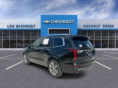 Used 2023 Cadillac XT6 Premium Luxury FWD image 6
