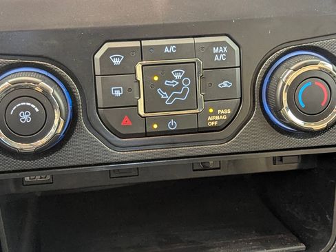 Used 2014 Ford F150 XLT w/ Equipment Group 302A Luxury image 25