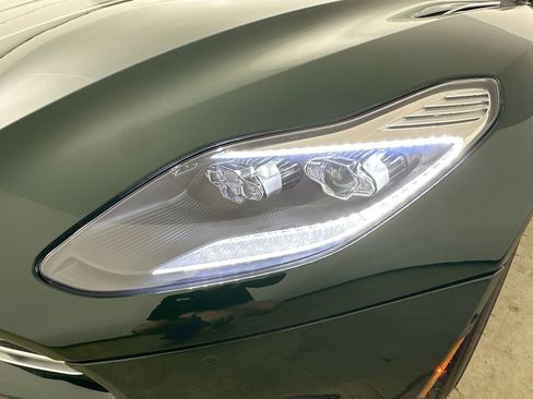Used 2017 Aston Martin DB11 V12 RWD image 66