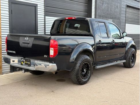 Used 2013 Nissan Frontier SV w/ SV Value Truck Pkg RWD image 10