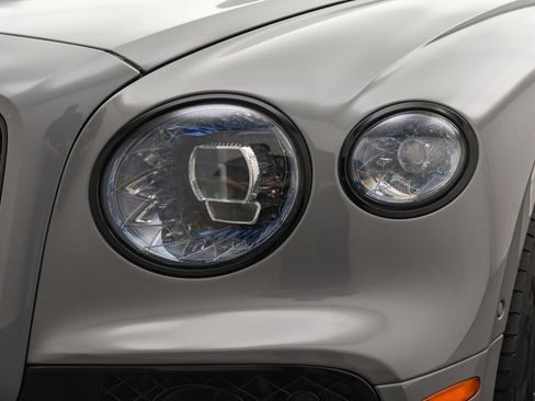 Certified 2023 Bentley Flying Spur W12 image 30