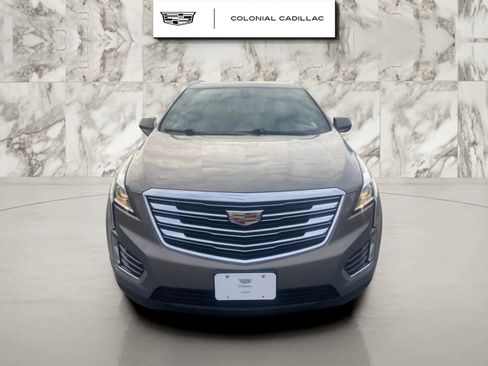Used 2018 Cadillac XT5 AWD image 2