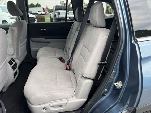 Used 2020 Honda Pilot EX image 23